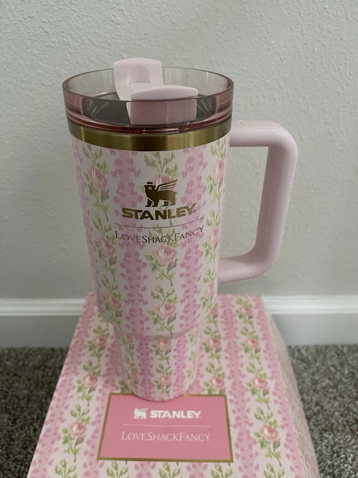 Stanley x LoveShackFancy 40 oz Quencher H2.0 FlowState™ Tumbler – Blooming Heirloom